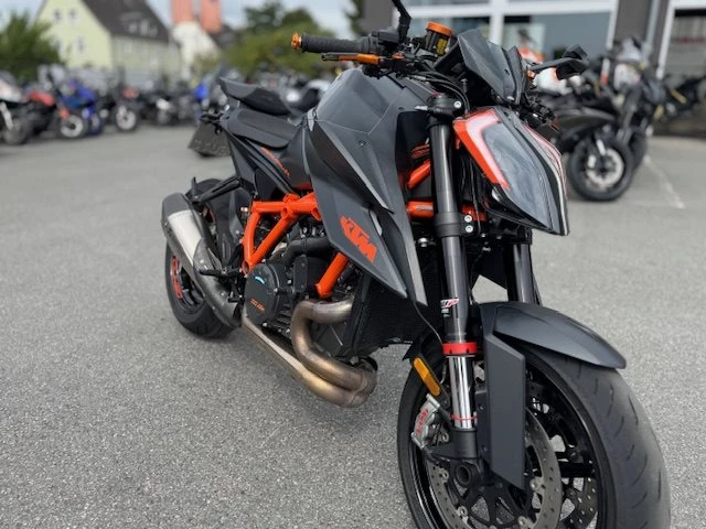 Angebot KTM 1290 Super Duke R Bild 3: Angebot KTM 1290 Super Duke R