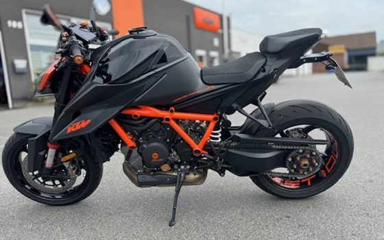 Gebrauchtmotorrad KTM 1290 Super Duke R - Bild 4