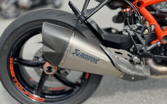 Gebrauchtmotorrad KTM 1290 Super Duke R - Bild 7