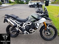 Gebrauchtmotorrad Triumph Tiger 900 Rally Pro erst 289 Km