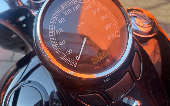 Gebrauchtmotorrad Harley-Davidson Softail Slim FLS - Bild 11 Gebrauchtmotorrad Harley-Davidson Softail Slim FLS - Bild 11