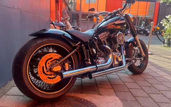 Gebrauchtmotorrad Harley-Davidson Softail Slim FLS - Bild 3 Gebrauchtmotorrad Harley-Davidson Softail Slim FLS - Bild 3