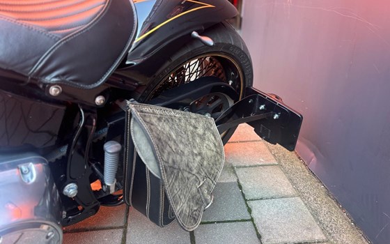 Gebrauchtmotorrad Harley-Davidson Softail Slim FLS - Bild 9 Gebrauchtmotorrad Harley-Davidson Softail Slim FLS - Bild 9