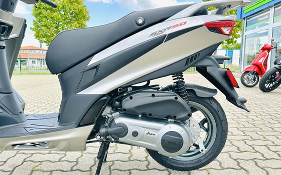 Neufahrzeug Aprilia SXR 50 - Bild 11