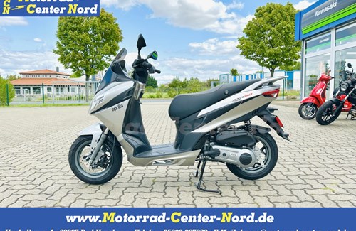 Neumotorrad Aprilia SXR 50