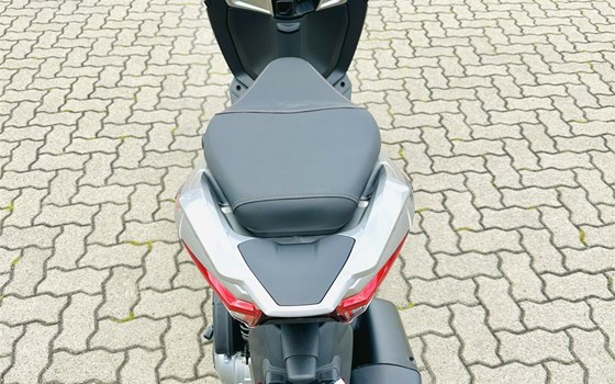 Neufahrzeug Aprilia SXR 50 - Bild 4