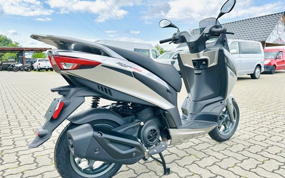 Neufahrzeug Aprilia SXR 50 - Bild 5