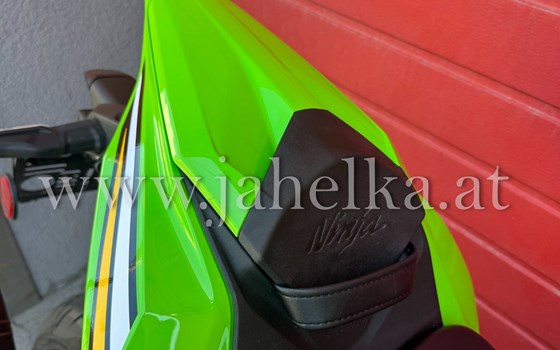 Gebrauchtmotorrad Kawasaki Ninja ZX-4RR - Bild 4 Gebrauchtmotorrad Kawasaki Ninja ZX-4RR - Bild 4