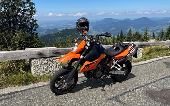 Gebrauchtmotorrad KTM 990 Supermoto - Bild 1 Gebrauchtmotorrad KTM 990 Supermoto - Bild 1