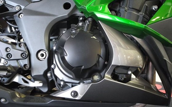 Gebrauchtmotorrad Kawasaki Z1000SX - Bild 8
