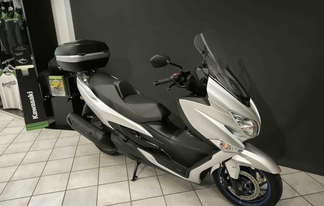 Suzuki Burgman 400