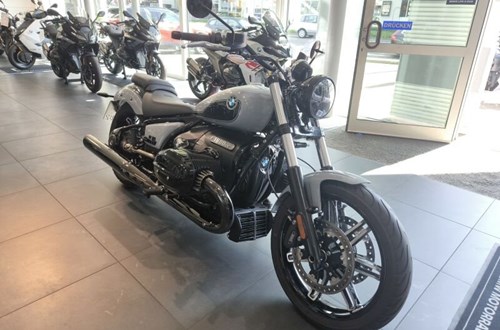 BMW R 18