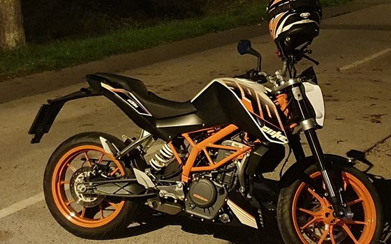 Gebrauchtmotorrad KTM 390 Duke - Bild 1