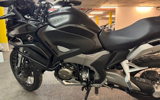 Gebrauchtmotorrad Honda VFR1200X Crosstourer - Bild 6 Gebrauchtmotorrad Honda VFR1200X Crosstourer - Bild 6