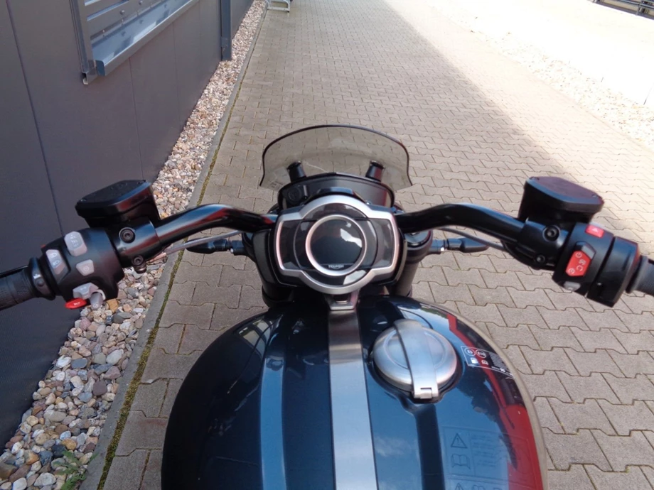 Angebot Triumph Rocket 3 Storm GT Bild 13: Angebot Triumph Rocket 3 Storm GT
