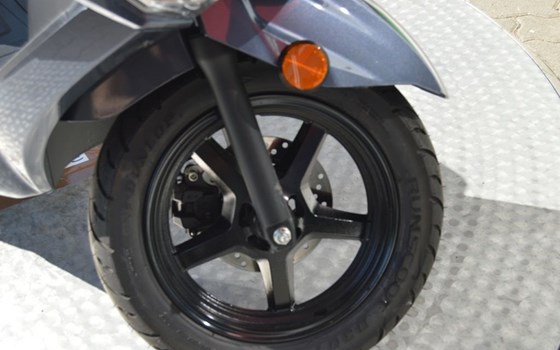 Gebrauchtmotorrad Suzuki Burgman 125 - Bild 10