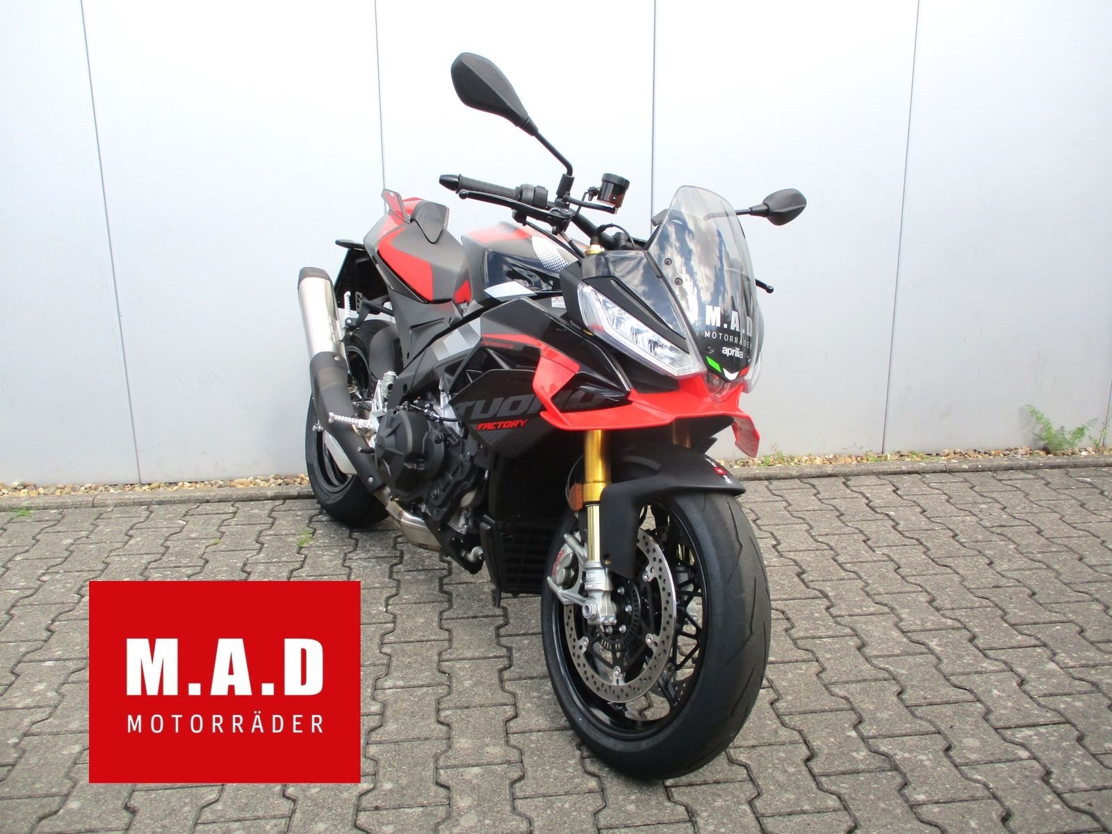 Aprilia Tuono V4 1100 Factory 