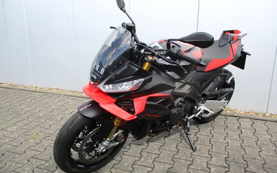 Gebrauchtmotorrad Aprilia Tuono V4 1100 Factory - Bild 2