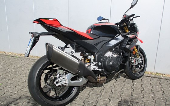 Gebrauchtmotorrad Aprilia Tuono V4 1100 Factory - Bild 6