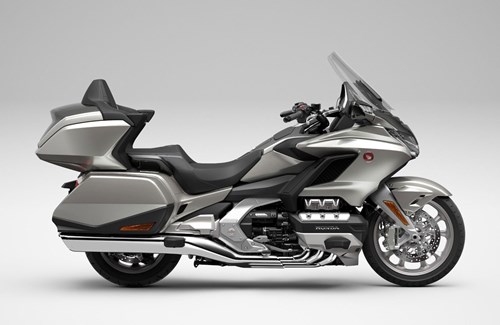 Neumotorrad Honda GL 1800 Goldwing Tour