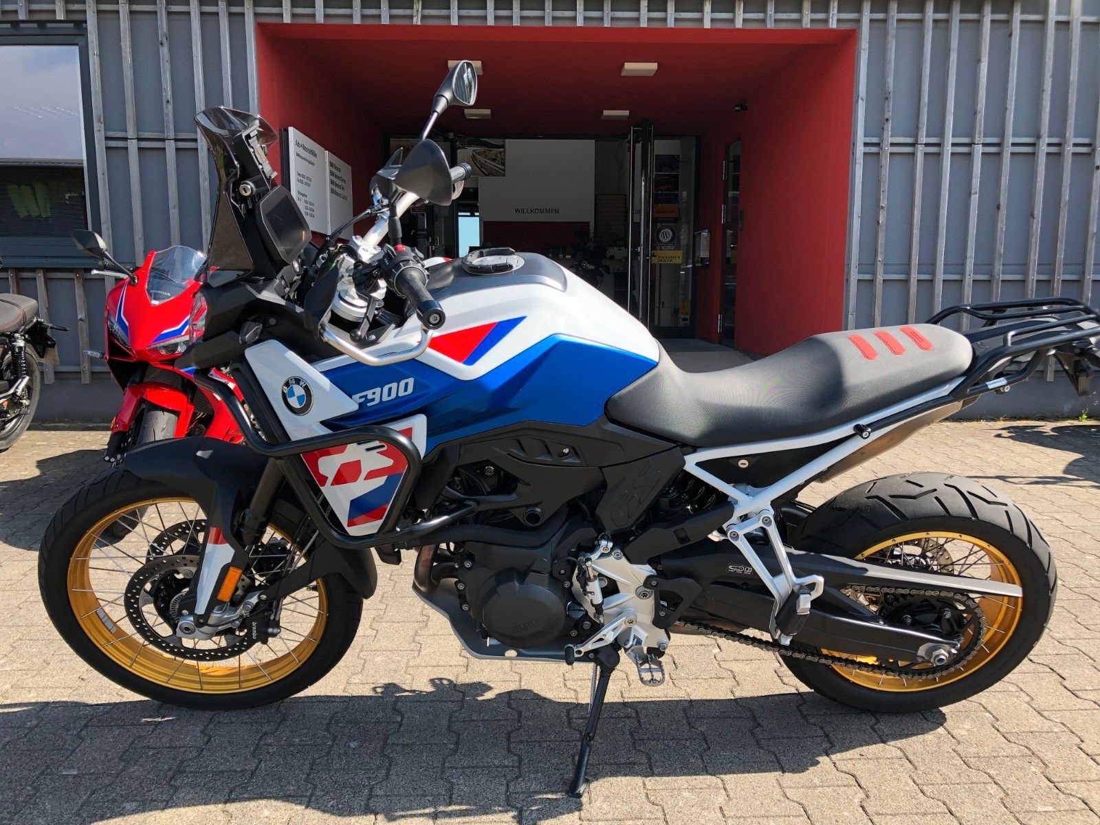 BMW F 900 GS