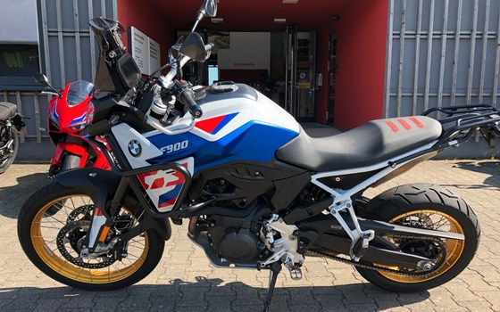 Gebrauchtmotorrad BMW F 900 GS - Bild 1