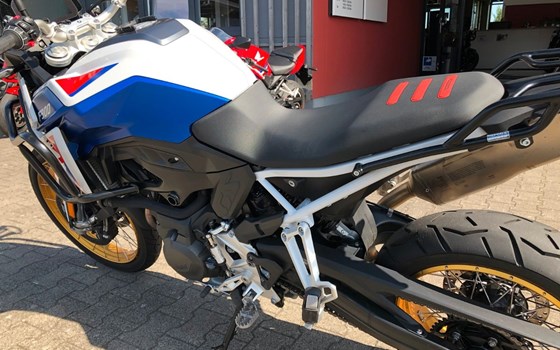 Gebrauchtmotorrad BMW F 900 GS - Bild 3