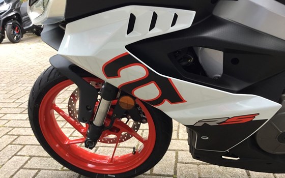 Neufahrzeug Aprilia RS 457 - Bild 14