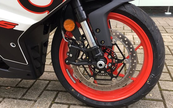 Neufahrzeug Aprilia RS 457 - Bild 9