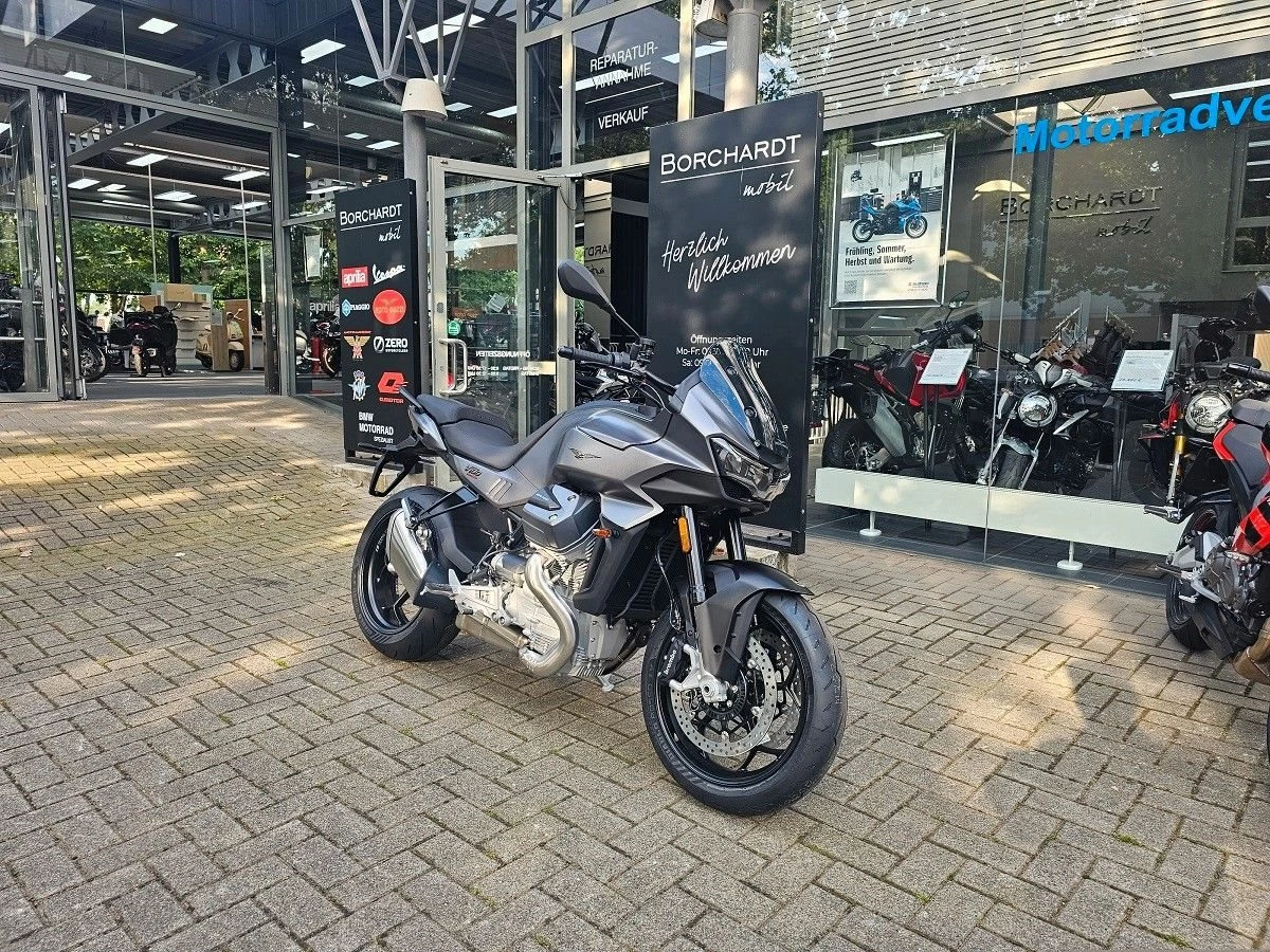 Moto Guzzi V100 Mandello