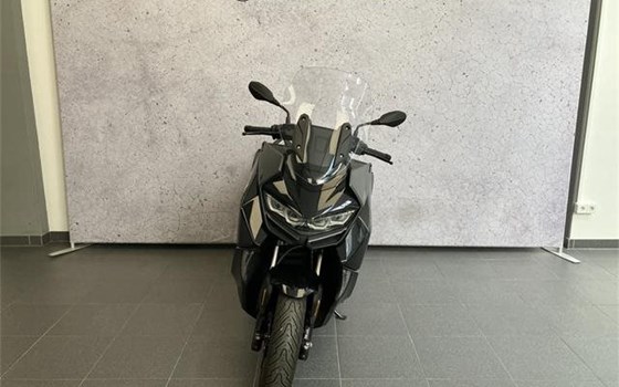 Gebrauchtmotorrad BMW C 400 GT - Bild 3 Gebrauchtmotorrad BMW C 400 GT - Bild 3