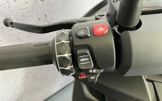 Gebrauchtmotorrad BMW C 400 GT - Bild 9 Gebrauchtmotorrad BMW C 400 GT - Bild 9