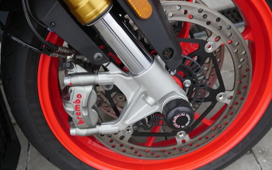 Gebrauchtmotorrad Aprilia Tuono V4 1100 RR - Bild 14