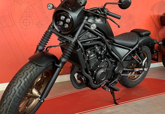 Honda CMX500 Rebel S