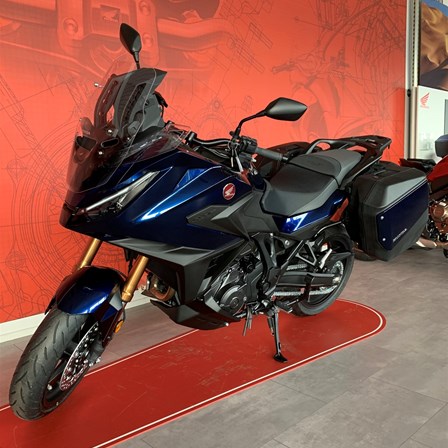 Honda NT1100 DCT Electronic Suspension