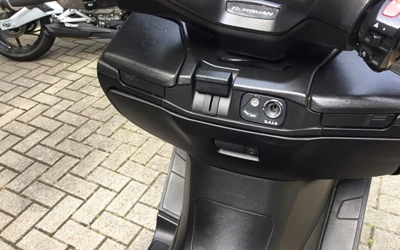 Gebrauchtmotorrad Suzuki Burgman 400 - Bild 16