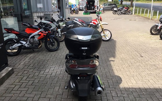 Gebrauchtmotorrad Suzuki Burgman 400 - Bild 4