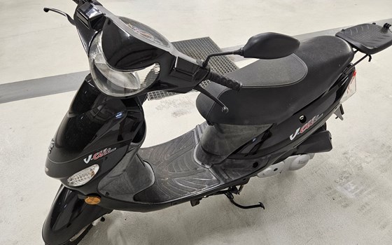 Gebrauchtmotorrad Peugeot V-Clic 50 - Bild 1 Gebrauchtmotorrad Peugeot V-Clic 50 - Bild 1