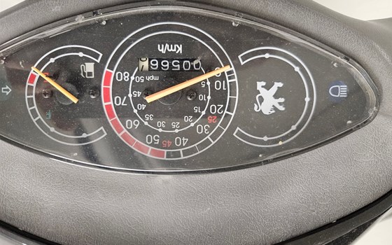 Gebrauchtmotorrad Peugeot V-Clic 50 - Bild 6 Gebrauchtmotorrad Peugeot V-Clic 50 - Bild 6