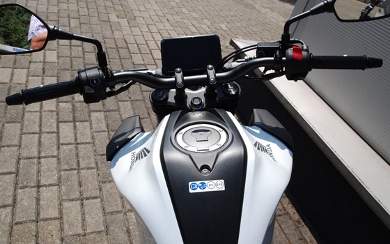 Neufahrzeug Honda CB125R - Bild 21