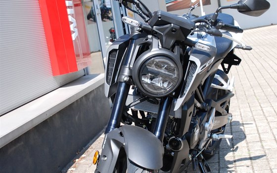 Neufahrzeug Honda CB125R - Bild 29