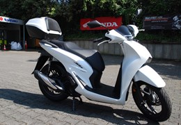 Neumotorrad Honda SH150i