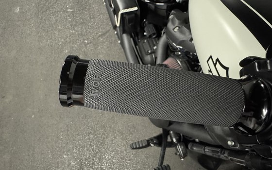 Gebrauchtmotorrad Harley-Davidson Softail Fat Bob FXFB - Bild 12