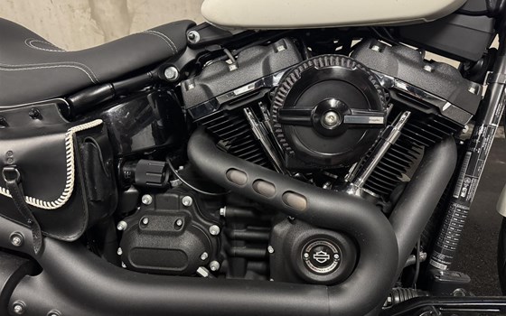 Gebrauchtmotorrad Harley-Davidson Softail Fat Bob FXFB - Bild 17 Gebrauchtmotorrad Harley-Davidson Softail Fat Bob FXFB - Bild 17