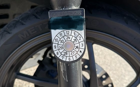 Gebrauchtmotorrad Honda SH150i - Bild 3 Gebrauchtmotorrad Honda SH150i - Bild 3