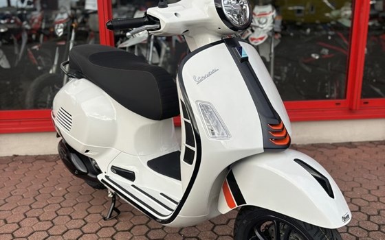 Neufahrzeug Vespa TS - Bild 1