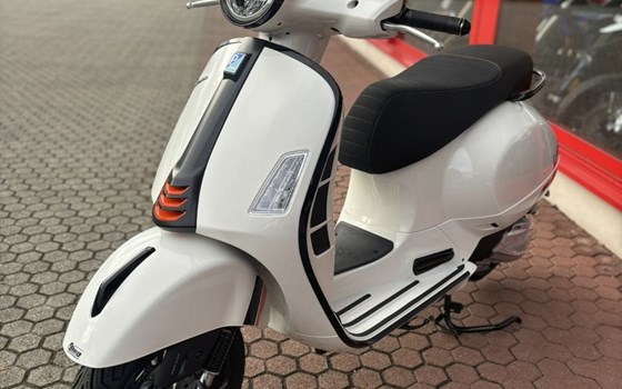 Neufahrzeug Vespa TS - Bild 8