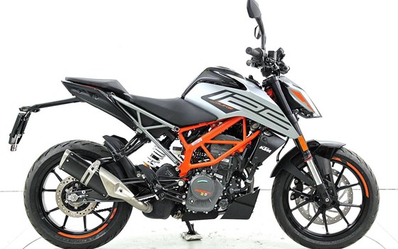 Motorrad Occasion KTM 125 Duke - Bild 4