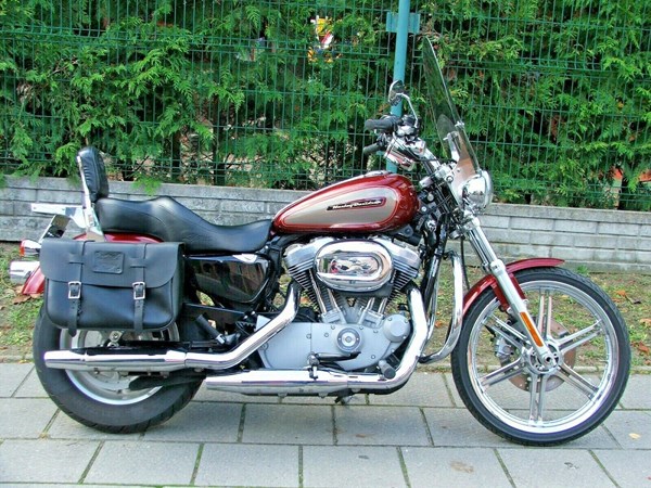 Gebrauchtmotorrad Harley-Davidson Sportster XL 883 C Custom