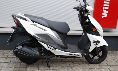 Suzuki Avenis 125